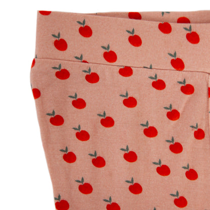 Billie flares Apple